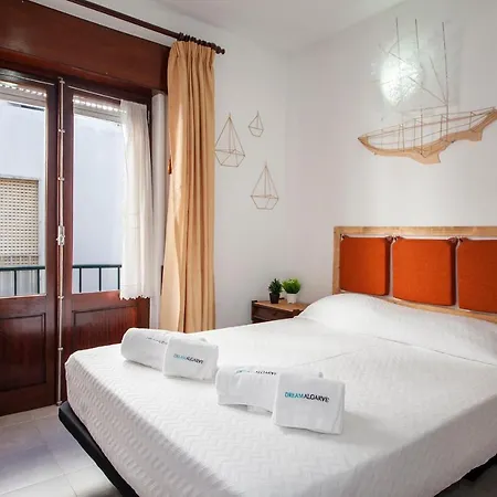 Apartment A13 - Channel Street Central *